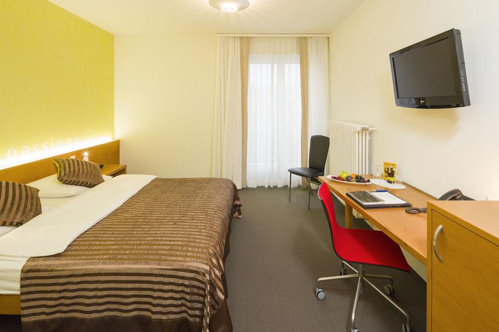 Sommerau-Ticino Swiss Quality Hotel Dietikon Exterior foto
