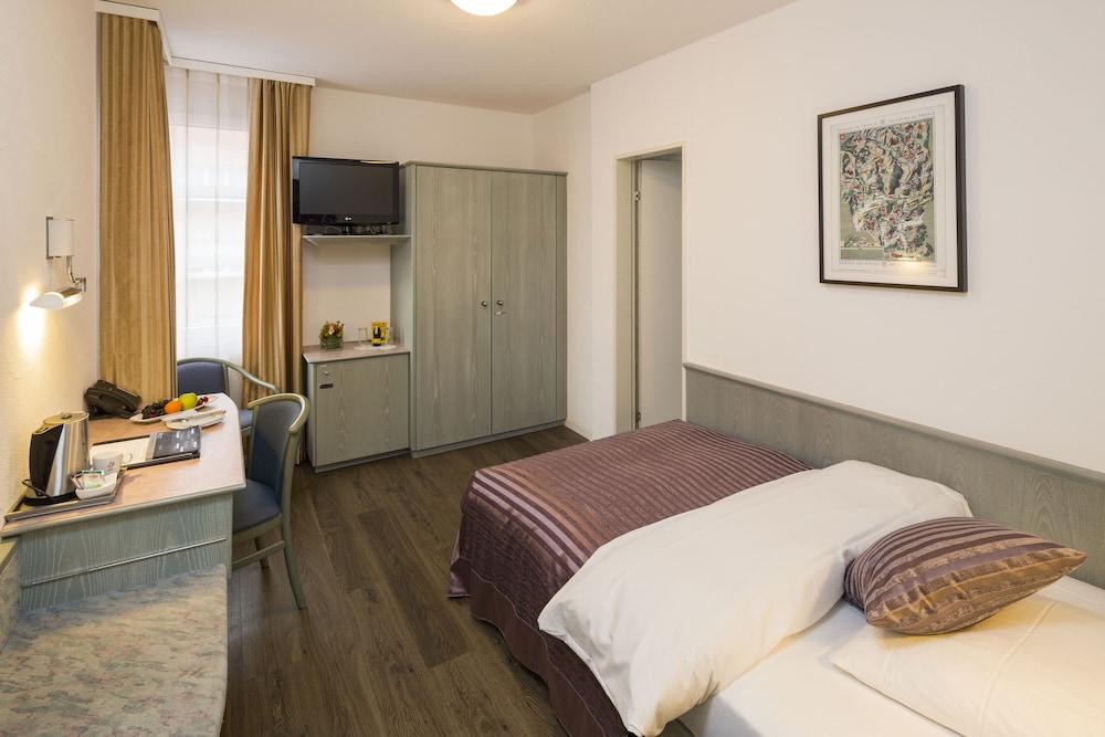 Sommerau-Ticino Swiss Quality Hotel Dietikon Exterior foto