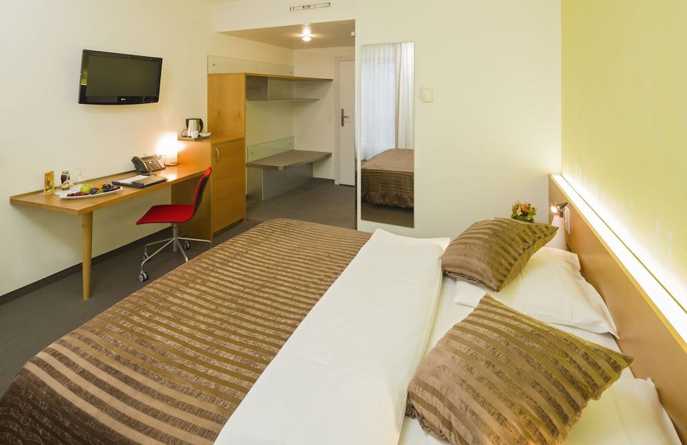 Sommerau-Ticino Swiss Quality Hotel Dietikon Exterior foto