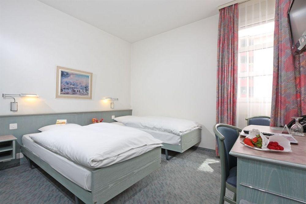 Sommerau-Ticino Swiss Quality Hotel Dietikon Habitación foto