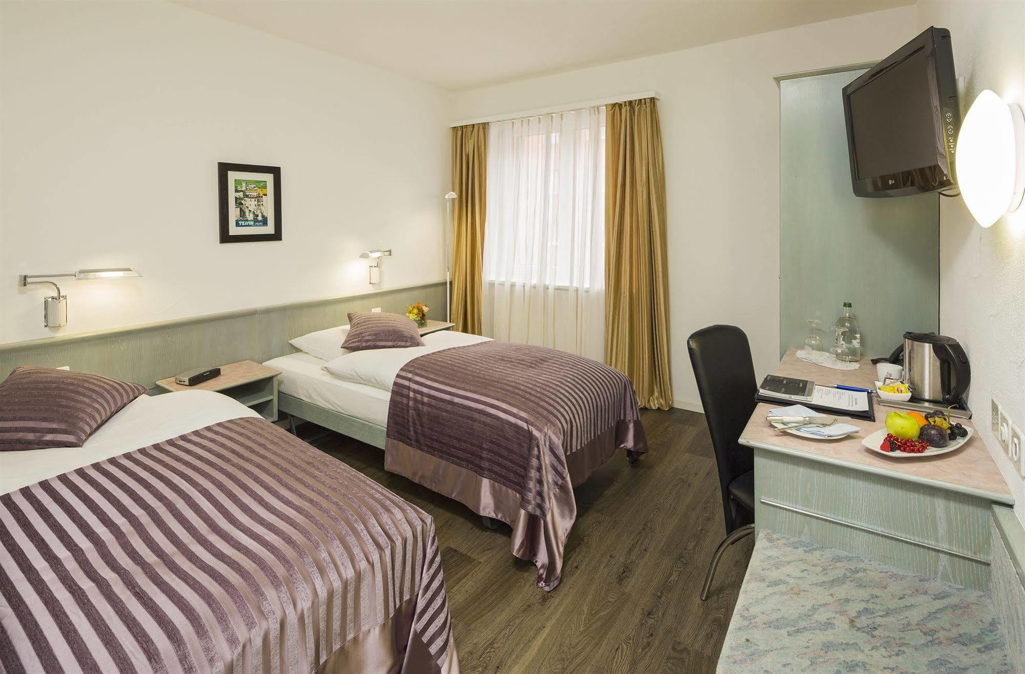 Sommerau-Ticino Swiss Quality Hotel Dietikon Habitación foto